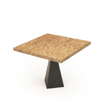 Tavolo Cork & Resin Table con top costituito da tappi di sughero e resina e basamento in ferro di Riva1920
