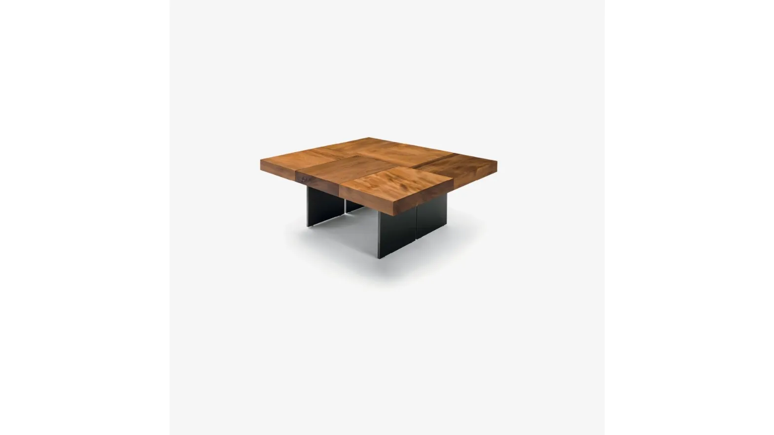 Tavolino Aukland Block Kauri con top in massello di Kauri e base in ferro di Riva1920