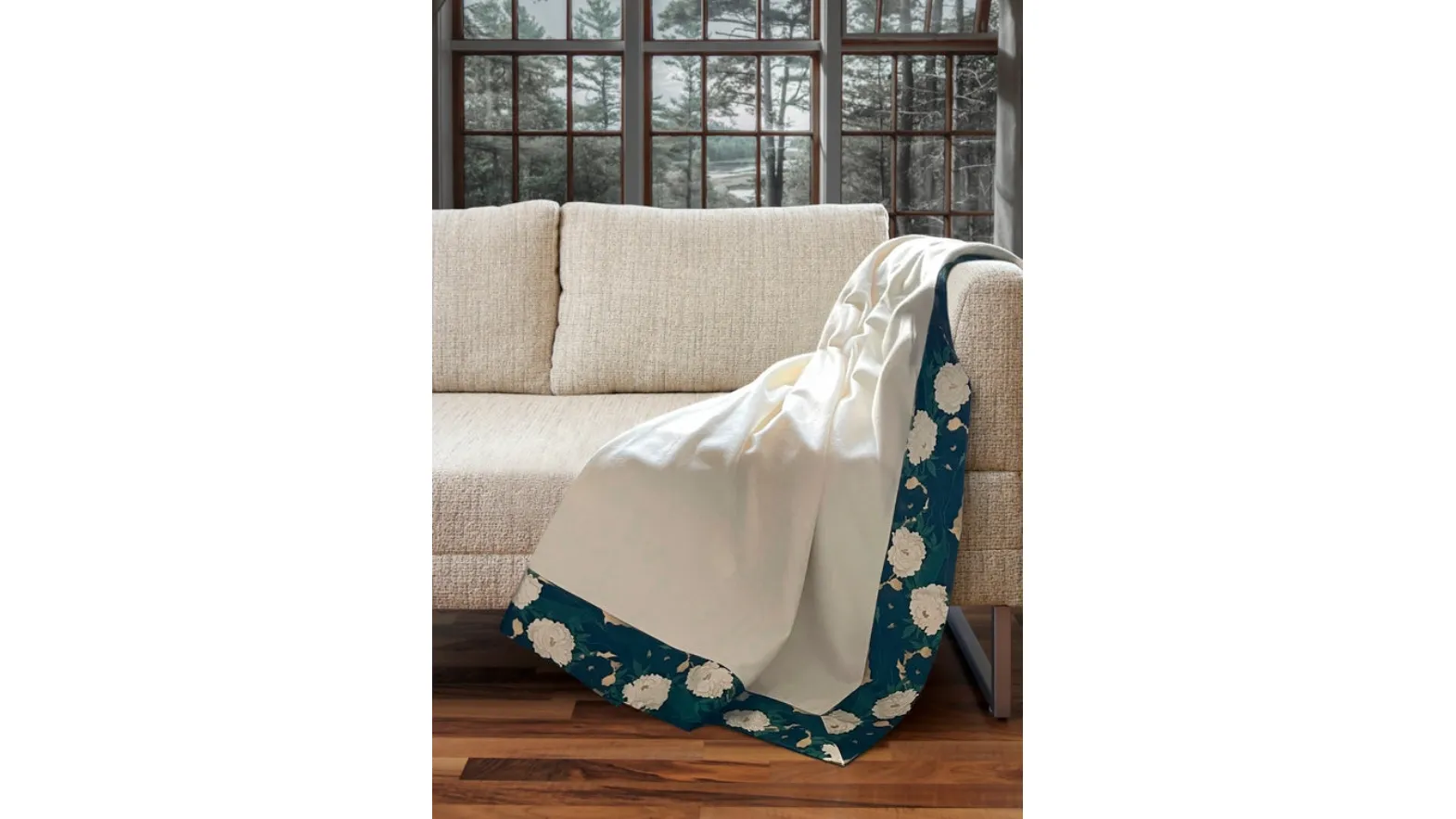 Coperta in cachemire Camelia di Midsummer Milano