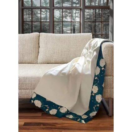 Coperta in cachemire Camelia di Midsummer Milano