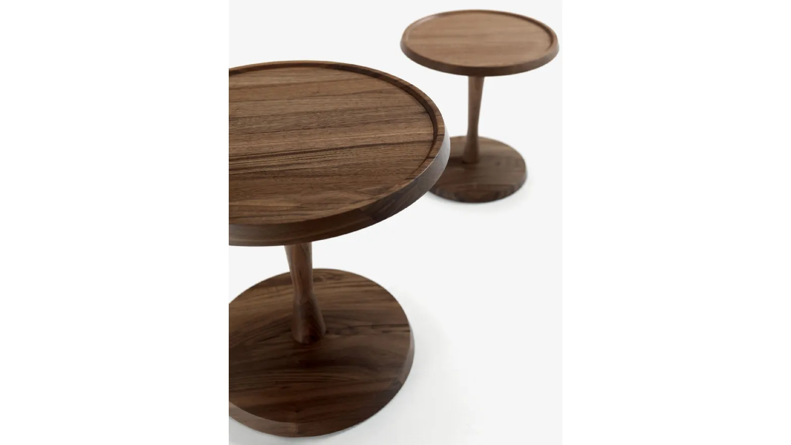 Tavolino rotondo Pegaso realizzato in legno massello di Riva1920
