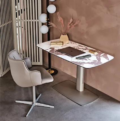 Scrittoio regolabile Runner Keramik con struttura in acciaio e piano in ceramica Marmi di Cattelan Italia