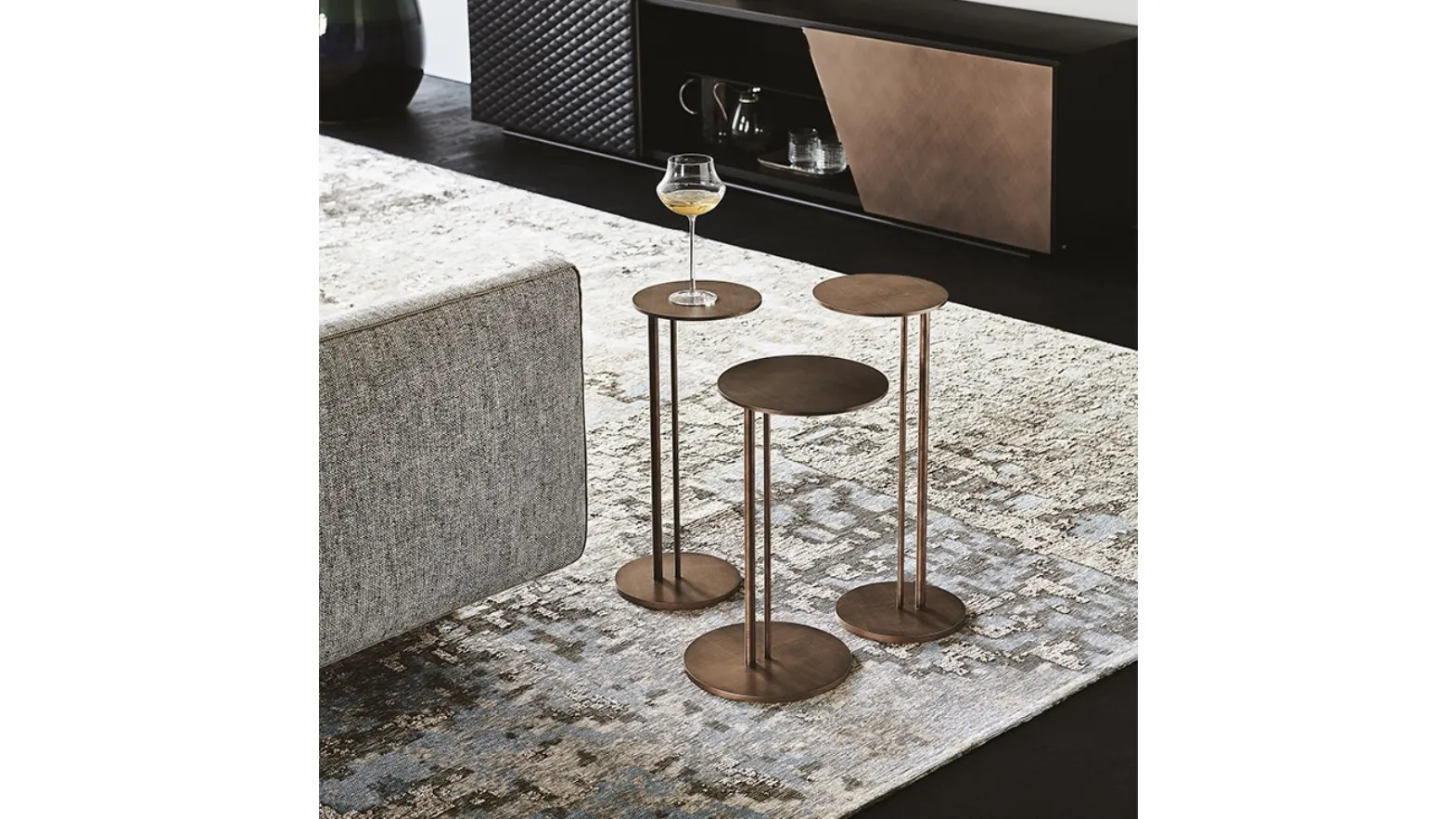 Tavolino in acciaio finitura Brushed Bronze Sting Brushed di Cattelan Italia