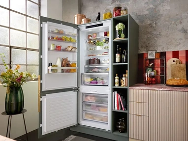 Frigorifero combinato da incasso N 70 di NEFF