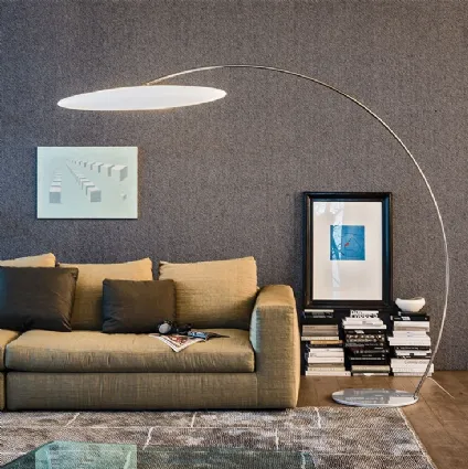 Lampada da terra in polietilene bianco Astra Arc di Cattelan Italia