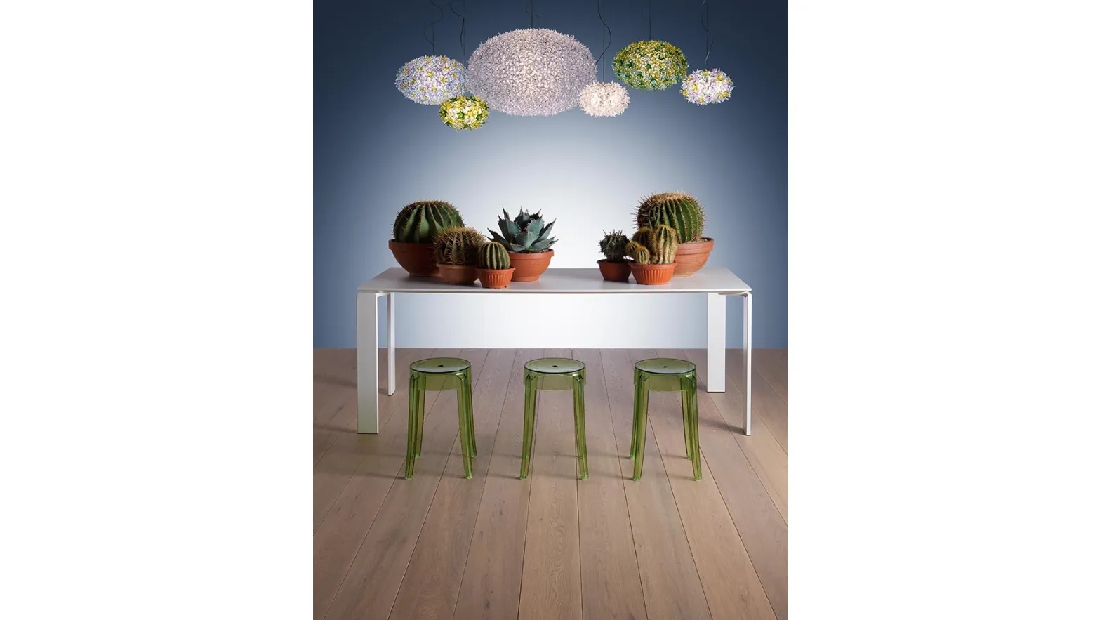 Lampada a sospensione tonda Bloom di Kartell