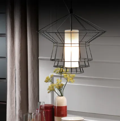 Lampada a sospensione in acciaio verniciato e rivestimento in tessuto Zeppelin di Cattelan Italia