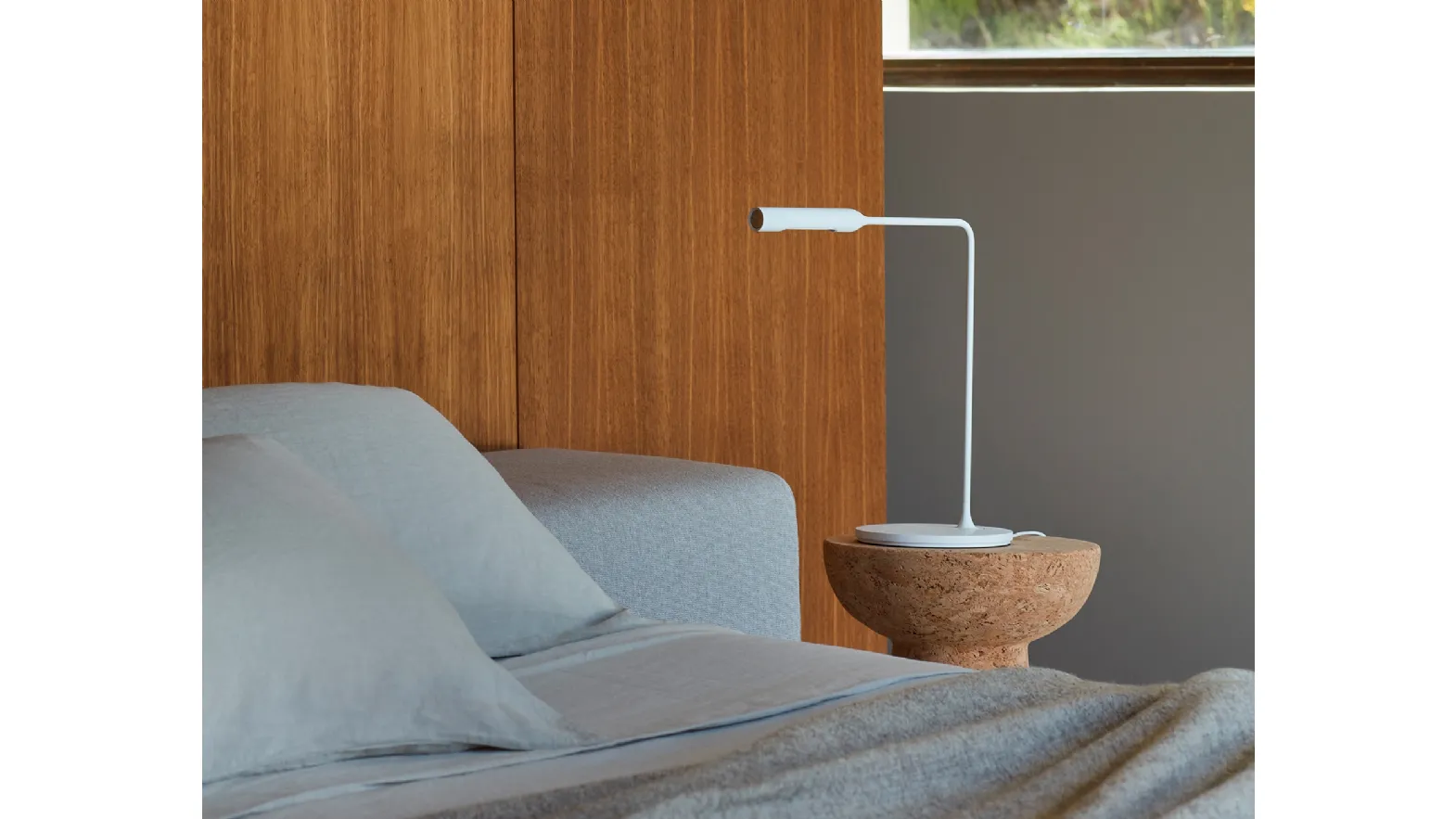 Lampada da tavolo Flo Bedside di Lumina