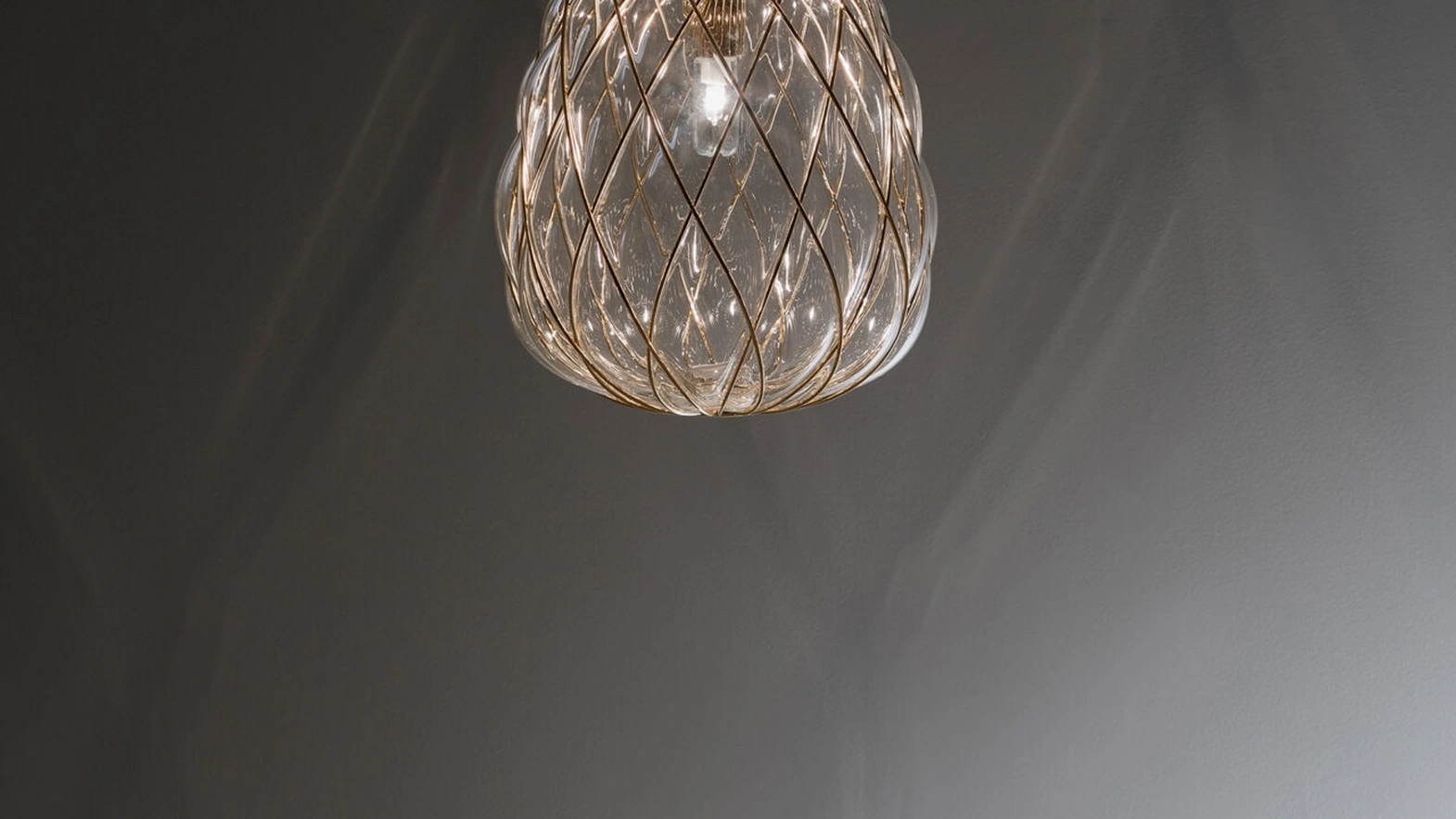 Lampada a sospensione Pinecone di Fontana Arte