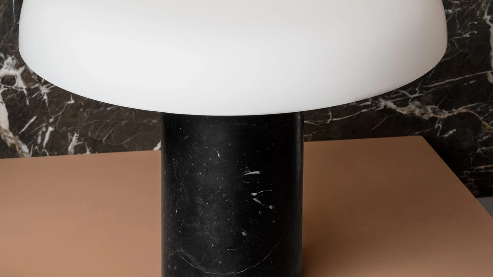Lampada da tavolo Tropico di Fontana Arte
