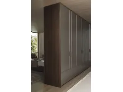 Armadio con ante battenti Gliss Master-Blend in laccato opaco di Molteni & C
