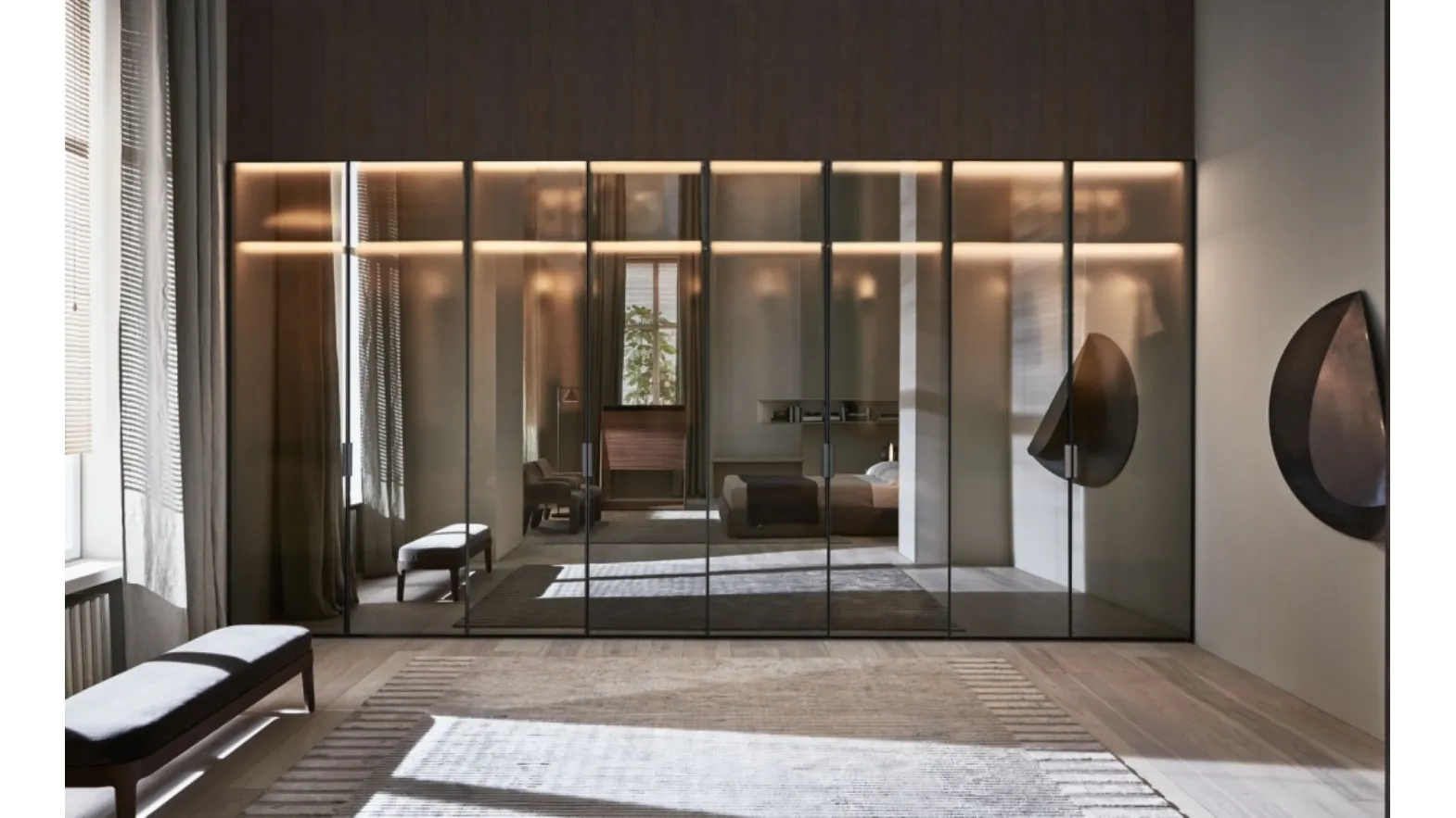 Cabina Armadio con ante battenti in vetro specchiato Gliss Master Window di Molteni&C