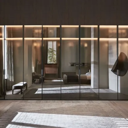 Cabina Armadio con ante battenti in vetro specchiato Gliss Master Window di Molteni&C