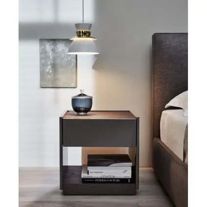 Comodino 5050 di Molteni & C