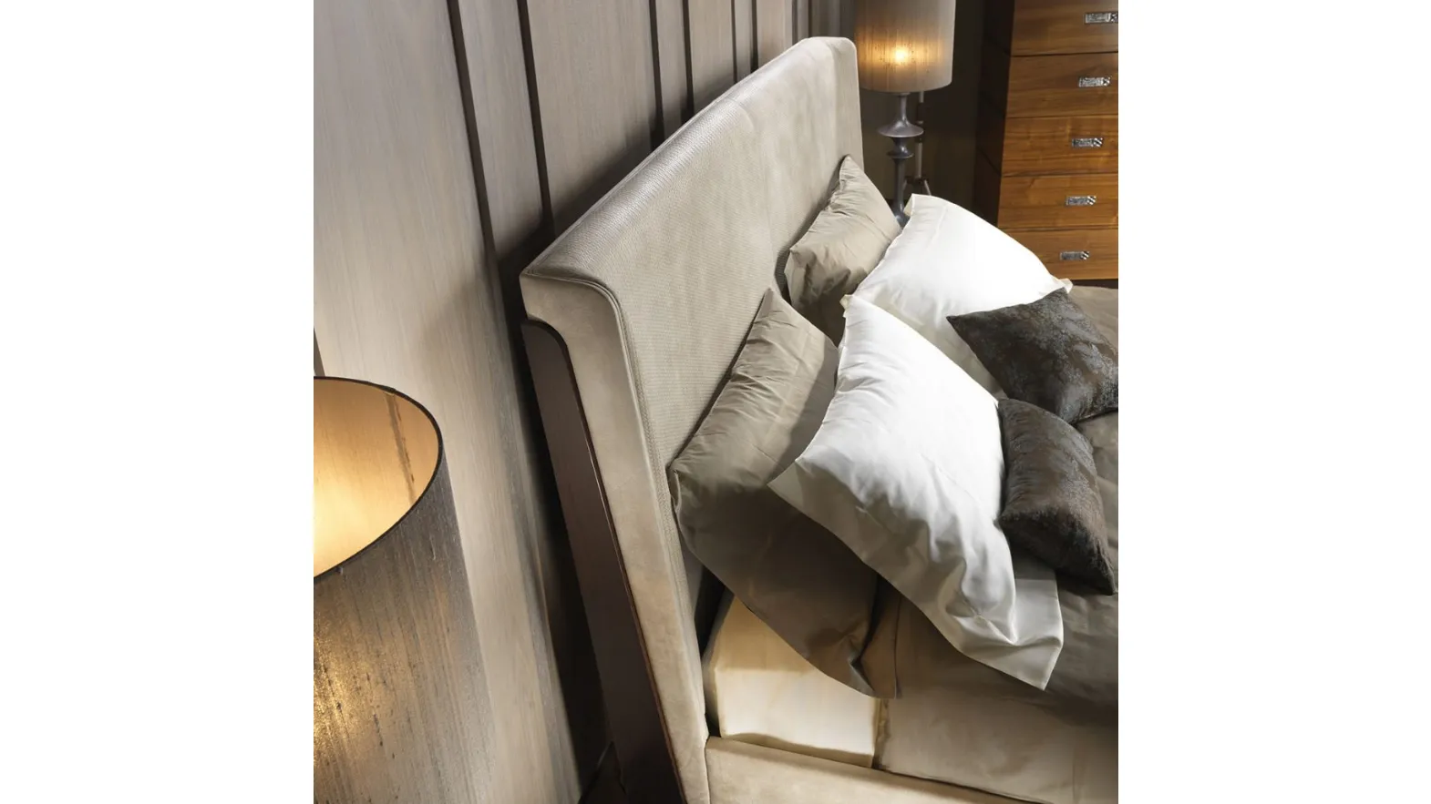 Letto in pelle Segreti S993 di Arte Brotto