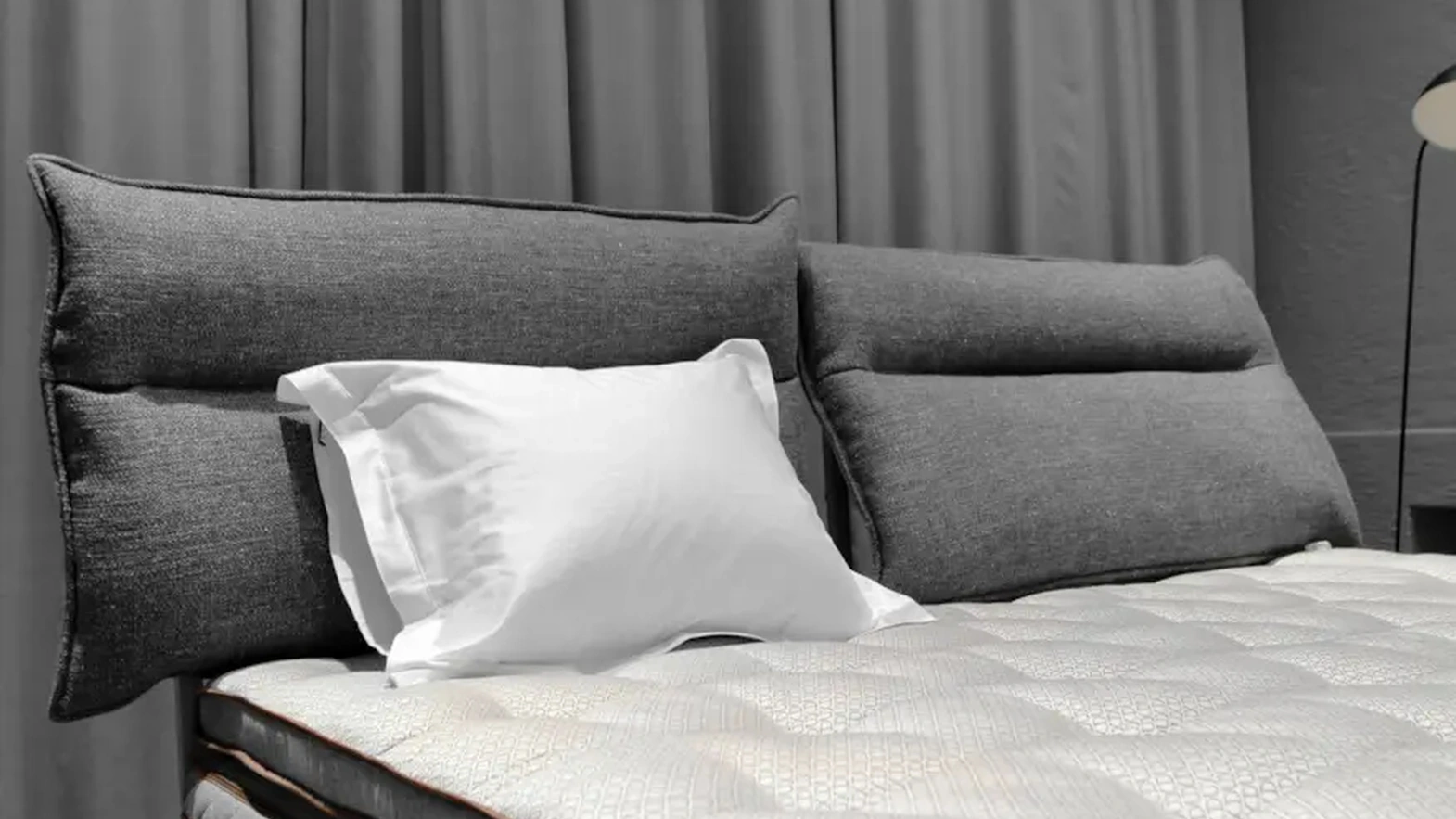 Letto con testiera Flex Soft di Duxiana