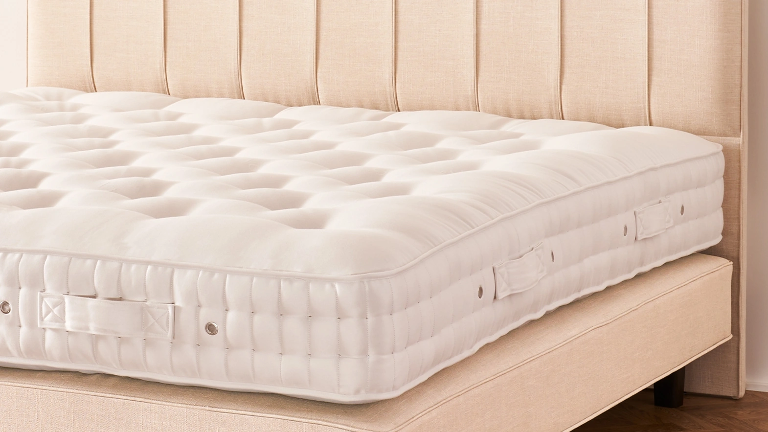 Letto in tessuto Hera di Vispring