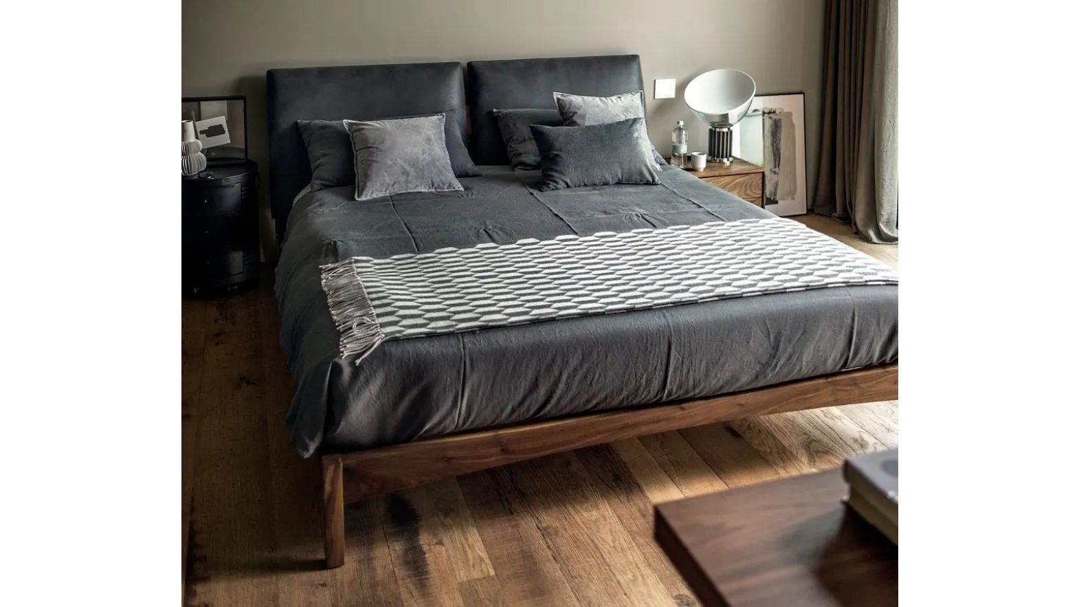 Letto con testiera in pelle Sleepy di Riva1920