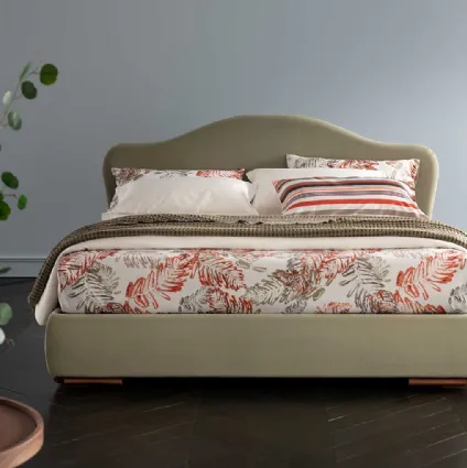 Letto in tessuto con testiera sagomata Soul Itaca di Altrenotti