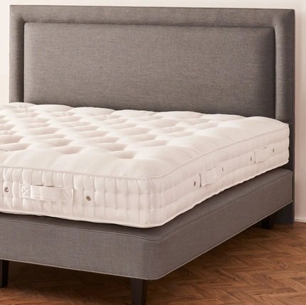 Letto matrimoniale Theia di Vispring