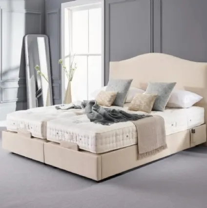 Letto con testiera sagomata Topaz II di Vispring
