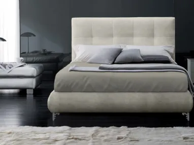 Letto con testiera trapuntata Urban New Cap di Altrenotti