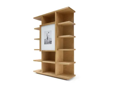 Libreria componibile Sakari in legno listellare impiallacciato di Riva1920
