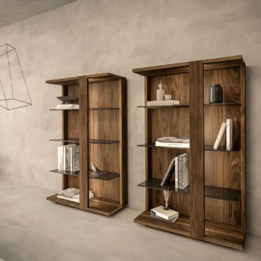 Libreria a muro 505 UP SYSTEM 05 in legno e laccato con mobile bar centrale di Molteni & C