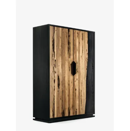 Madia Alta Fire High in legno massello e listellare di Briccola con parti in rovere pigmentato total Black di Riva1920