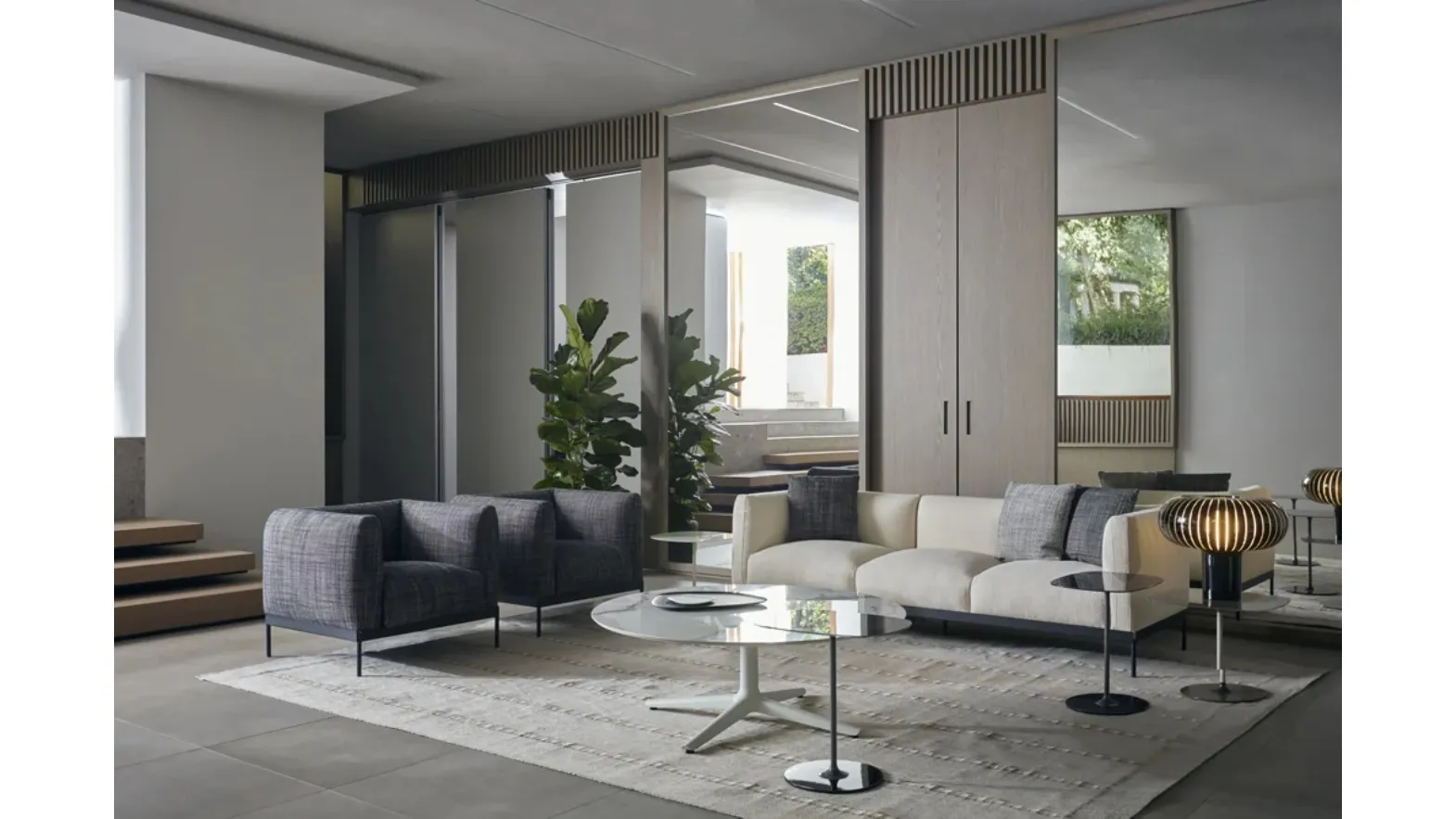 Poltrona in tessuto imbottito Asia di Kartell