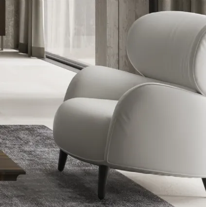 Poltroncina in pelle Blossom di Natuzzi
