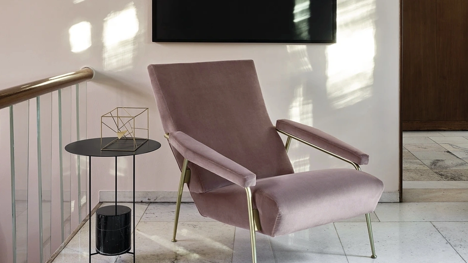 Poltrona di design in tessuto con struttura in metallo D-153-1 di Molteni & C