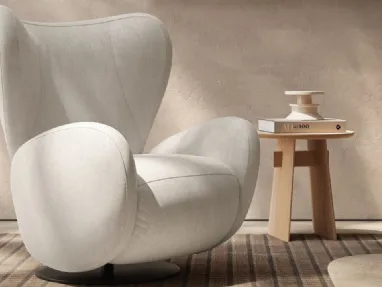 Poltrona di design in tessuto Fiorita di Natuzzi