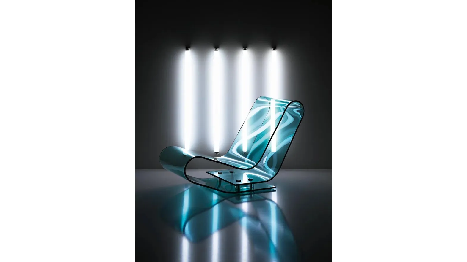 Poltrona di design in plexiglas LCP di Kartell