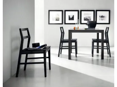 Sedia Flair in massello di faggio verniciato di Scavolini