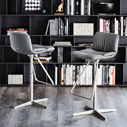 Sgabello girevole in ecopelle Axel X di Cattelan Italia