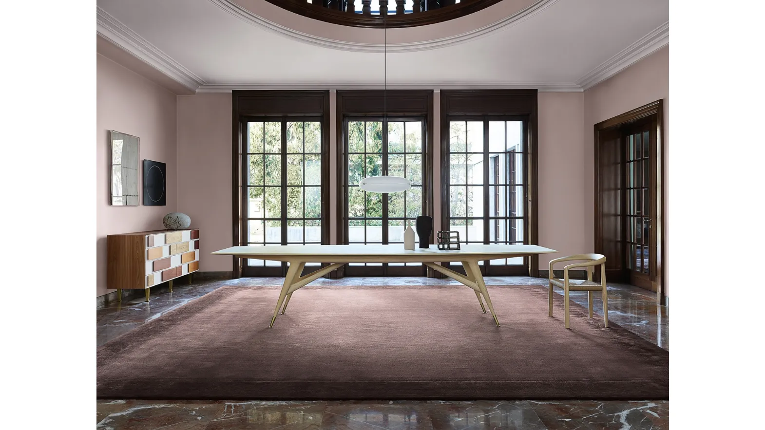 Tavolo di design D-859-1 in legno di Frassino Naturale con puntali in ottone di Molteni & C