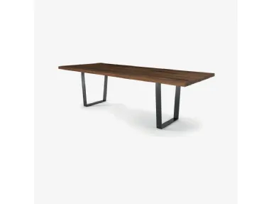 Tavolo DT Table Squared in legno massello con bordi squadrati di Riva1920