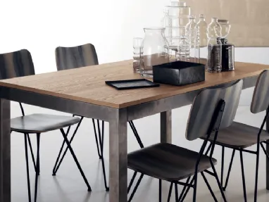 Tavolo Industrial Action di Scavolini