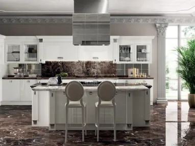 Cucina Classica Exclusiva in Laccato lucido Bianco di Scavolini
