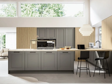 Cucina Classica in laccato a poro aperto con isola Gioiosa di Arredo3