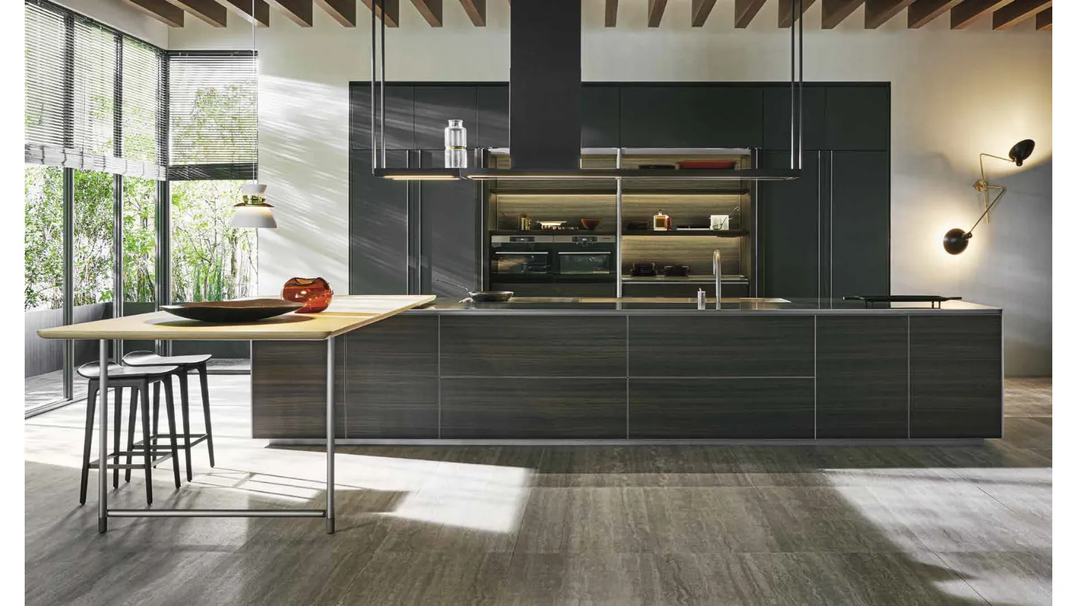 Cucina Design HiLine Frame Door in Eucalipto con penisola di Dada