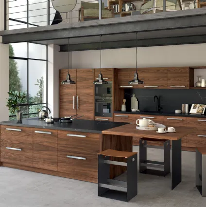 Cucina Design con isola Grangusto in legno di Noce con top in Dekton effetto marmo di Riva1920