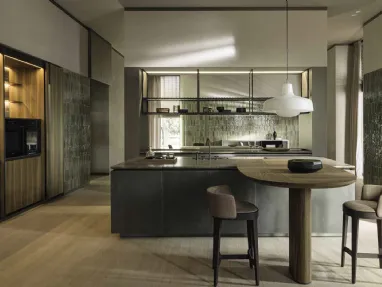 Cucina Design con isola Intersection in acciaio Nebula e top in marmo con penisola snack in Rovere Thermo di Dada
