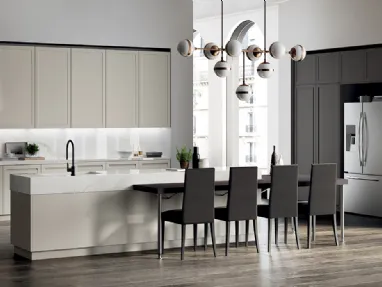 Cucina Moderna Carattere laccato Tortora e Grigio Ferro di Scavolini