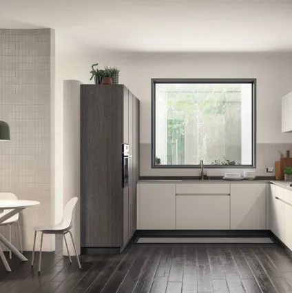 Cucina Moderna Libra in laccato opaco Bianco Prestige, laccato opaco dogato Grigio Airone e decorativo Oriental di Scavolini