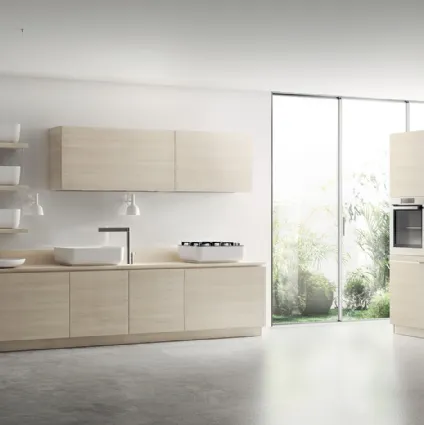 Cucina Moderna Qi in Olmo Kuuki con maniglia a gola di Scavolini