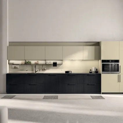Cucina su misura Musa in Rovere Barry e laminato Urban Gold di Scavolini
