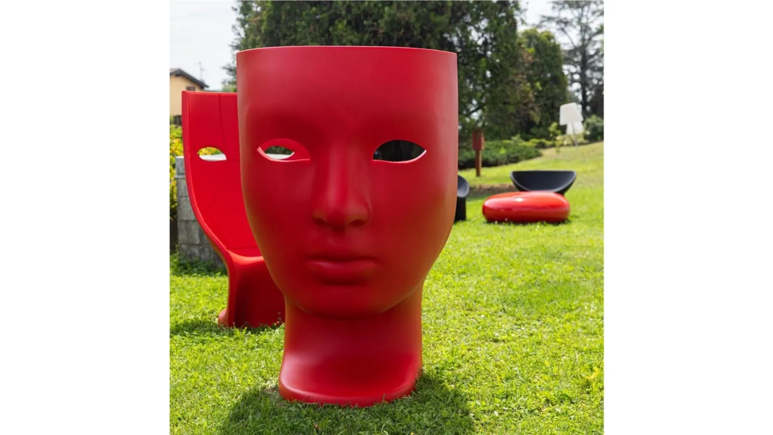 Poltroncina scultura da esterno Nemo di Driade