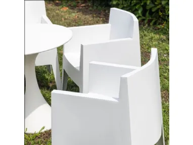Sedia da giardino in materiale plastico impilabile TOY di Driade